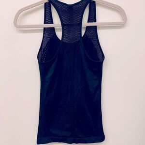 Fabletics Christine Built In Bra Tank Top Size XS NWT